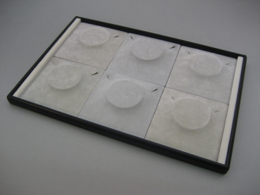 Tablett mit 6 tiefgezogenen Einsätzen für je 1 Collier