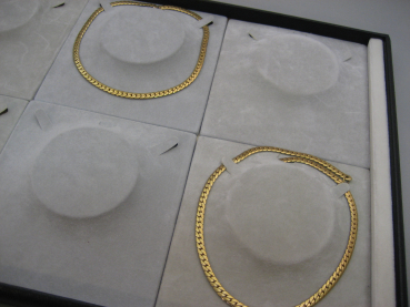 Preview: Tablett mit 6 tiefgezogenen Einsätzen für je 1 Collier