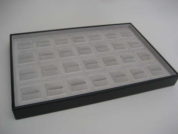 Tablett für Ringe mit 28 Büschungen